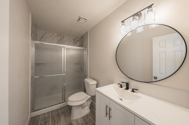 2711 Canterbury Street, Euless, TX 76039