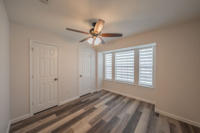 2711 Canterbury Street, Euless, TX 76039
