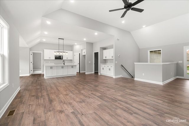909 Bainbridge Court, Sandwich, IL 60548