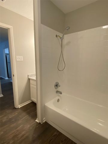 1302 Berry Drive C, Cleburne, TX 76033