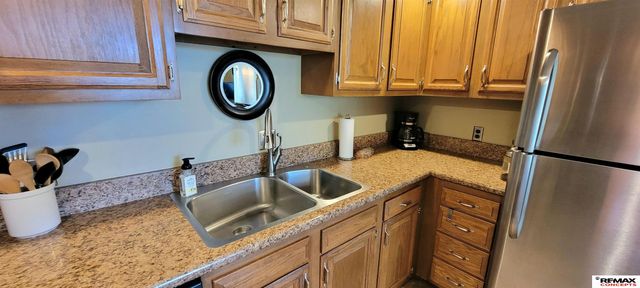 5400 S 65th Street Circle, Lincoln, NE 68516
