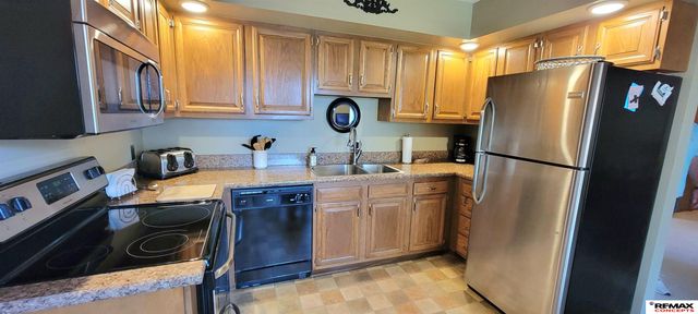 5400 S 65th Street Circle, Lincoln, NE 68516