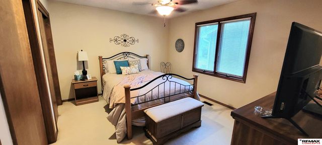 5400 S 65th Street Circle, Lincoln, NE 68516
