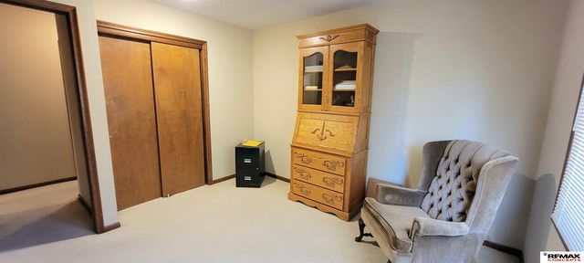 5400 S 65th Street Circle, Lincoln, NE 68516