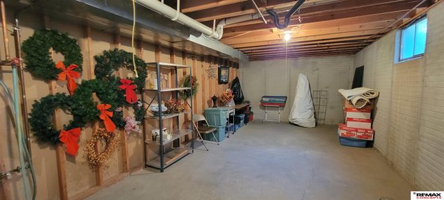 5400 S 65th Street Circle, Lincoln, NE 68516