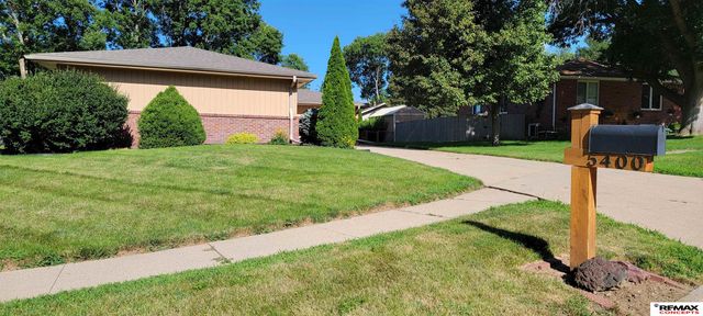 5400 S 65th Street Circle, Lincoln, NE 68516