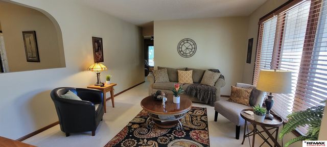 5400 S 65th Street Circle, Lincoln, NE 68516