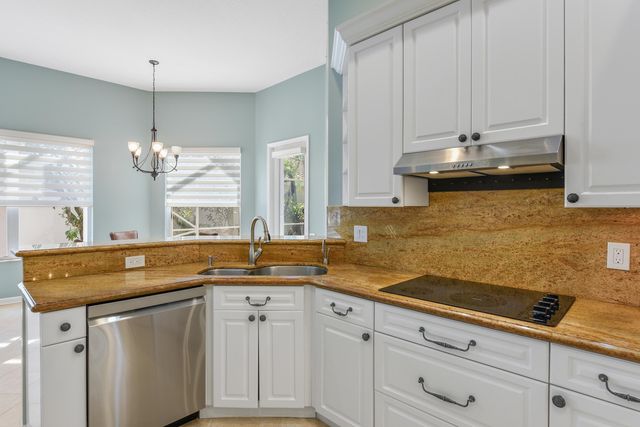 6622 Garde Road, Boynton Beach, FL 33472