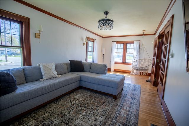 1636 Chili Ave, Gates, NY 14624