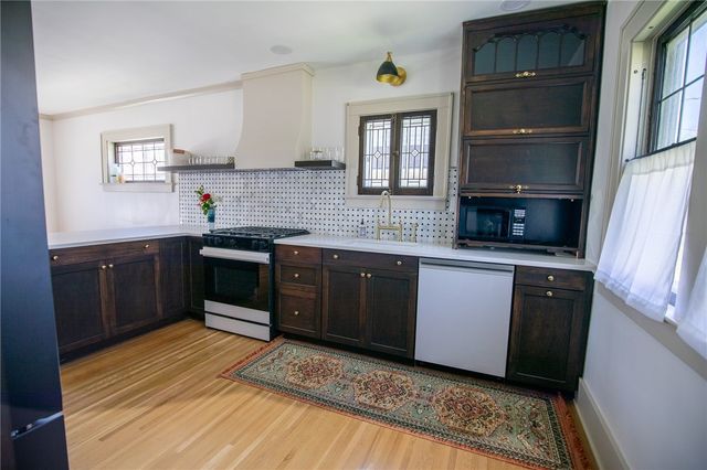 1636 Chili Ave, Gates, NY 14624
