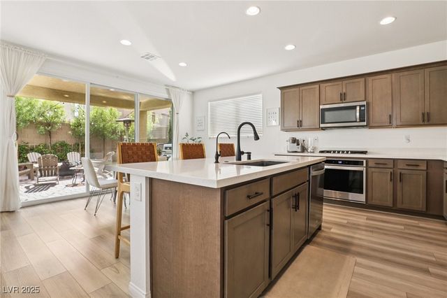 9831 West Oleta Avenue, Las Vegas, NV 89178