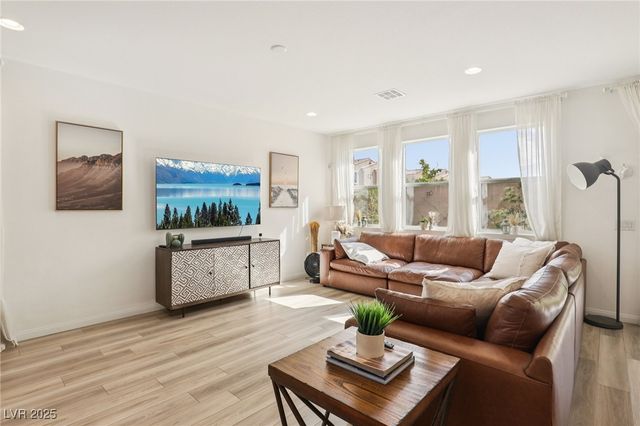 9831 West Oleta Avenue, Las Vegas, NV 89178