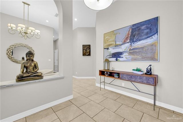 5706 N 3rd Lane, Mcallen, TX 78504
