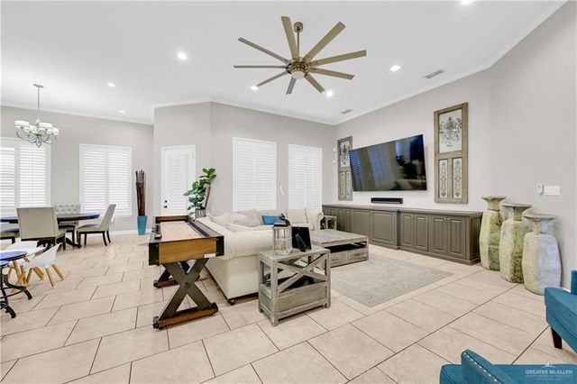 5706 N 3rd Lane, Mcallen, TX 78504