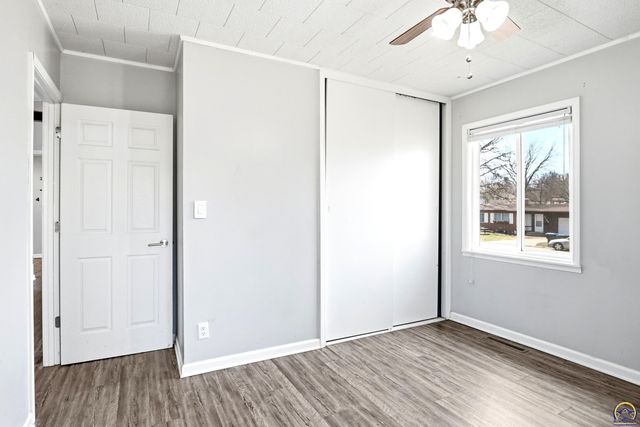 3120 SW Central Park AVE, Topeka, KS 66611