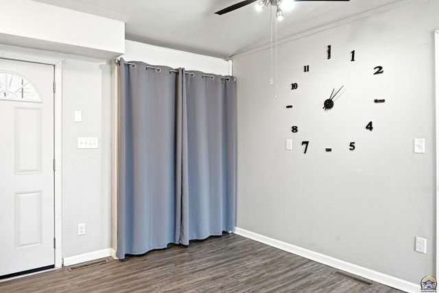 3120 SW Central Park AVE, Topeka, KS 66611