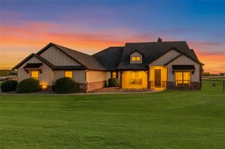 1062 Caballero Court, Weatherford, TX 76087