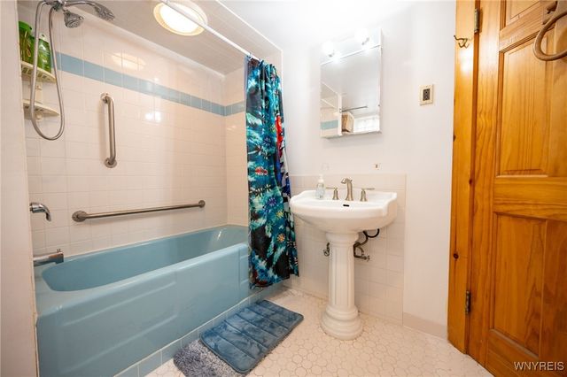 292 Potters Road, Buffalo, NY 14220