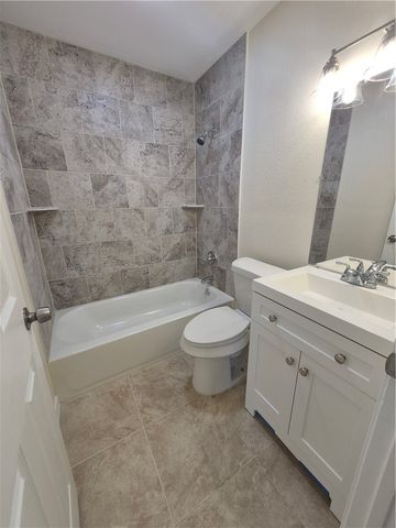 1409 Buenos Aires St, Corpus Christi, TX 78417