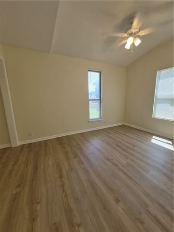 1409 Buenos Aires St, Corpus Christi, TX 78417