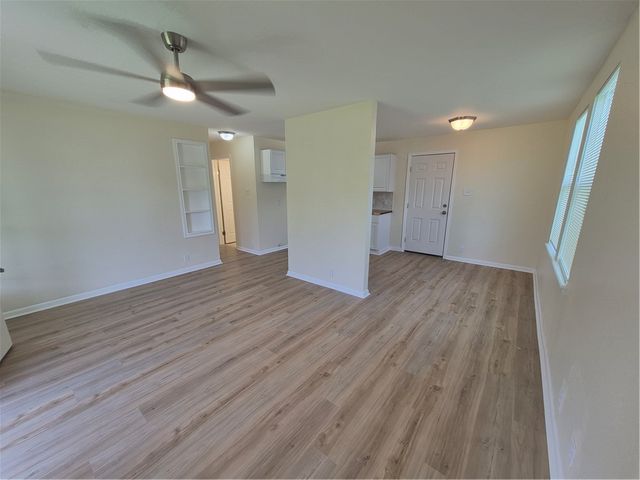 1409 Buenos Aires St, Corpus Christi, TX 78417