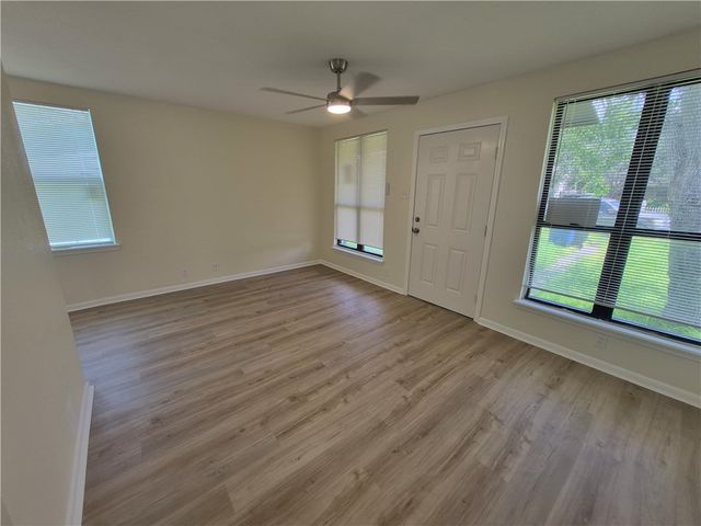 1409 Buenos Aires St, Corpus Christi, TX 78417