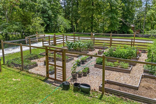 1005 Peery Rd, Kingston Springs, TN 37082