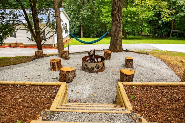 1005 Peery Rd, Kingston Springs, TN 37082