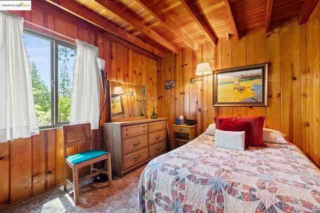 24315 Jeanita LN, Mi Wuk Village, CA 95346