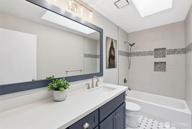 1113 SW 325th Place, Federal Way, WA 98023