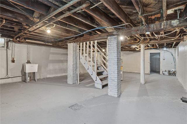 2812 Jenny Lind Street, East Mckeesport, PA 15132