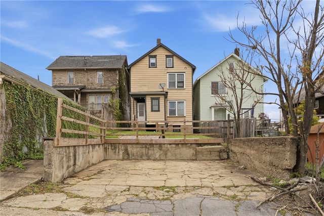 2812 Jenny Lind Street, East Mckeesport, PA 15132