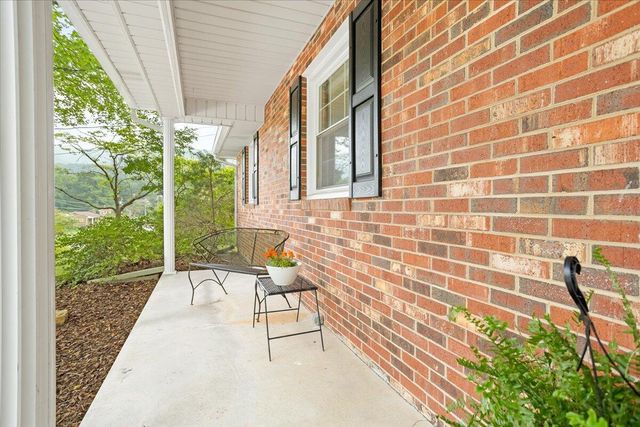 443 Ingal BLVD, Salem, VA 24153