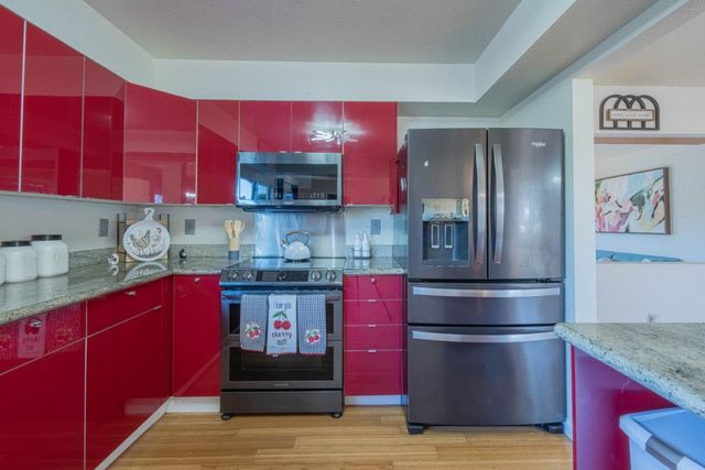 9919 Mimosa Path, Salinas, CA 93907