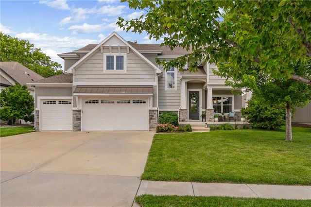 15854 W 165th Terrace, Olathe, KS 66062