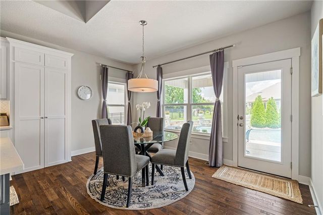 15854 W 165th Terrace, Olathe, KS 66062