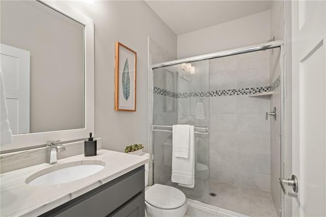 15854 W 165th Terrace, Olathe, KS 66062