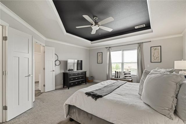 15854 W 165th Terrace, Olathe, KS 66062