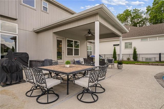 15854 W 165th Terrace, Olathe, KS 66062