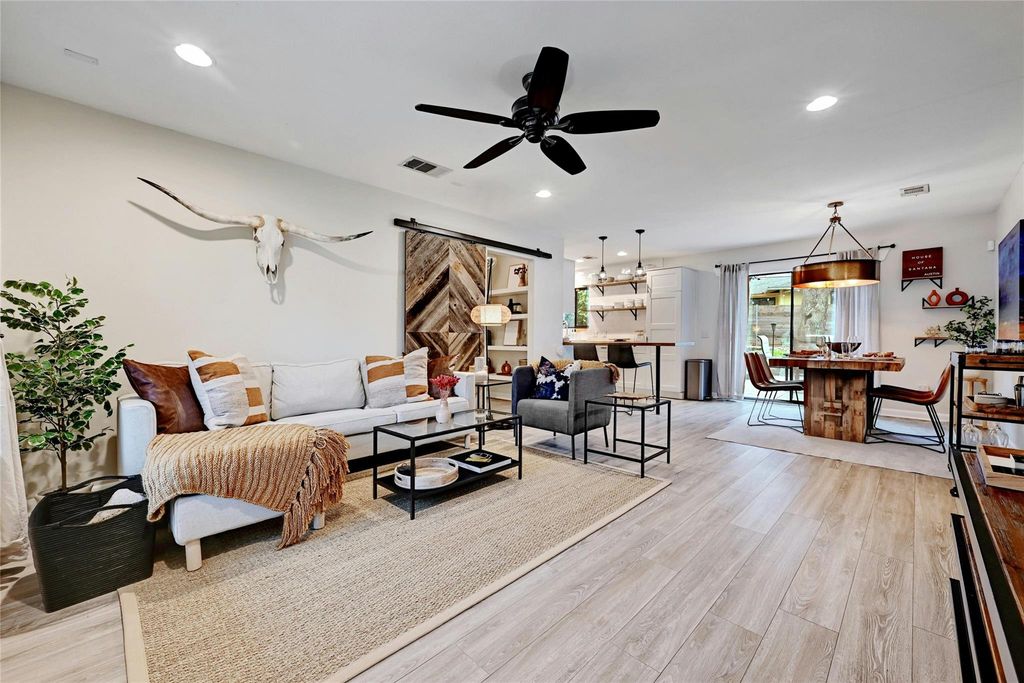 2511 Friar Tuck LN, Austin, TX 78704