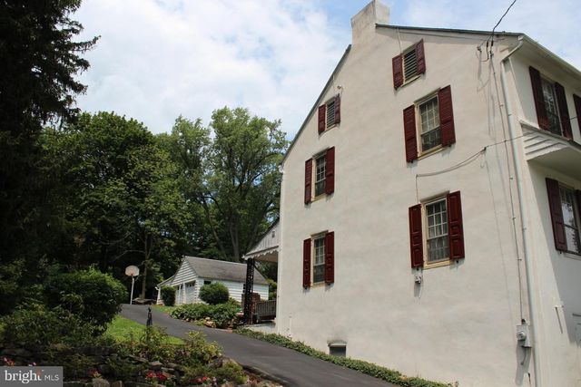 375 W PHILADELPHIA AVE, Boyertown, PA 19512