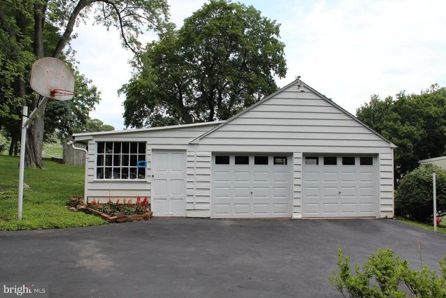 375 W PHILADELPHIA AVE, Boyertown, PA 19512