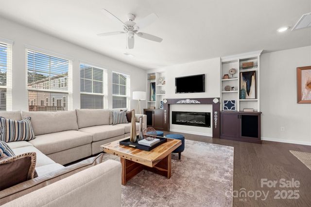 15008 Holly Run Lane, Charlotte, NC 28277