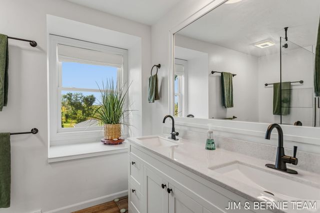 310 W 48th Street, Holland, MI 49423