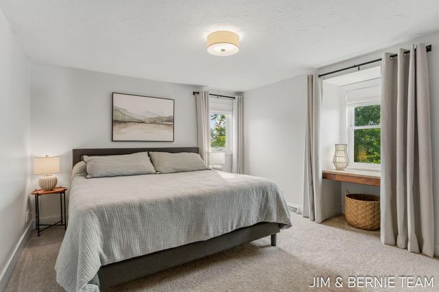 310 W 48th Street, Holland, MI 49423