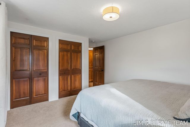 310 W 48th Street, Holland, MI 49423