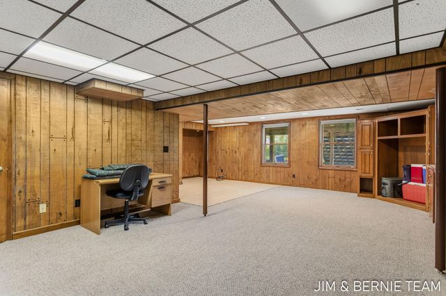 310 W 48th Street, Holland, MI 49423