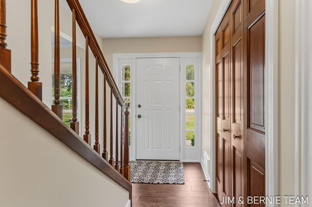 310 W 48th Street, Holland, MI 49423