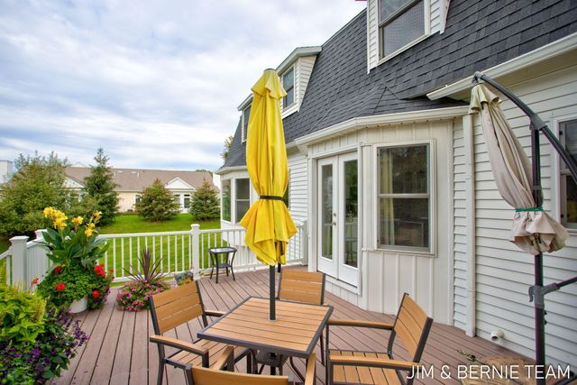 310 W 48th Street, Holland, MI 49423