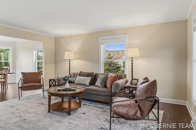 310 W 48th Street, Holland, MI 49423
